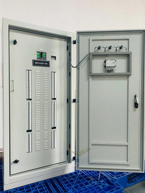 tủ điện phân phối 200A 3 pha LS mặt cánh trong