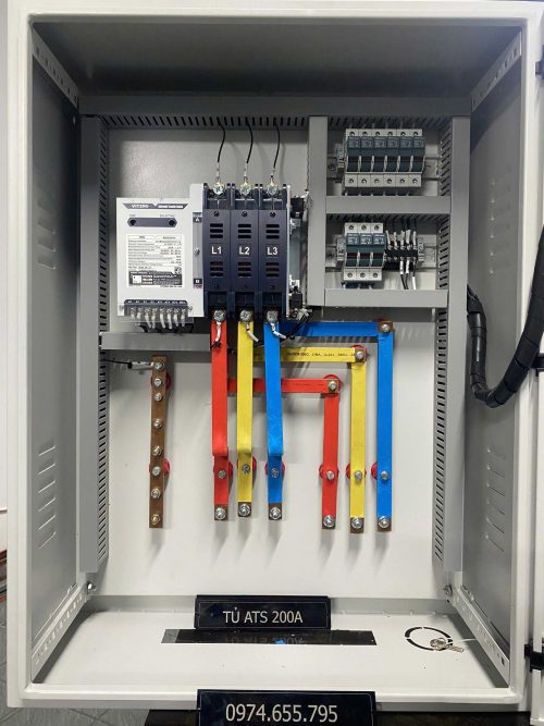 tủ ats 3 pha 200 A vitzro bên trong thiết bị chứa ats 3 pha và thanh cái