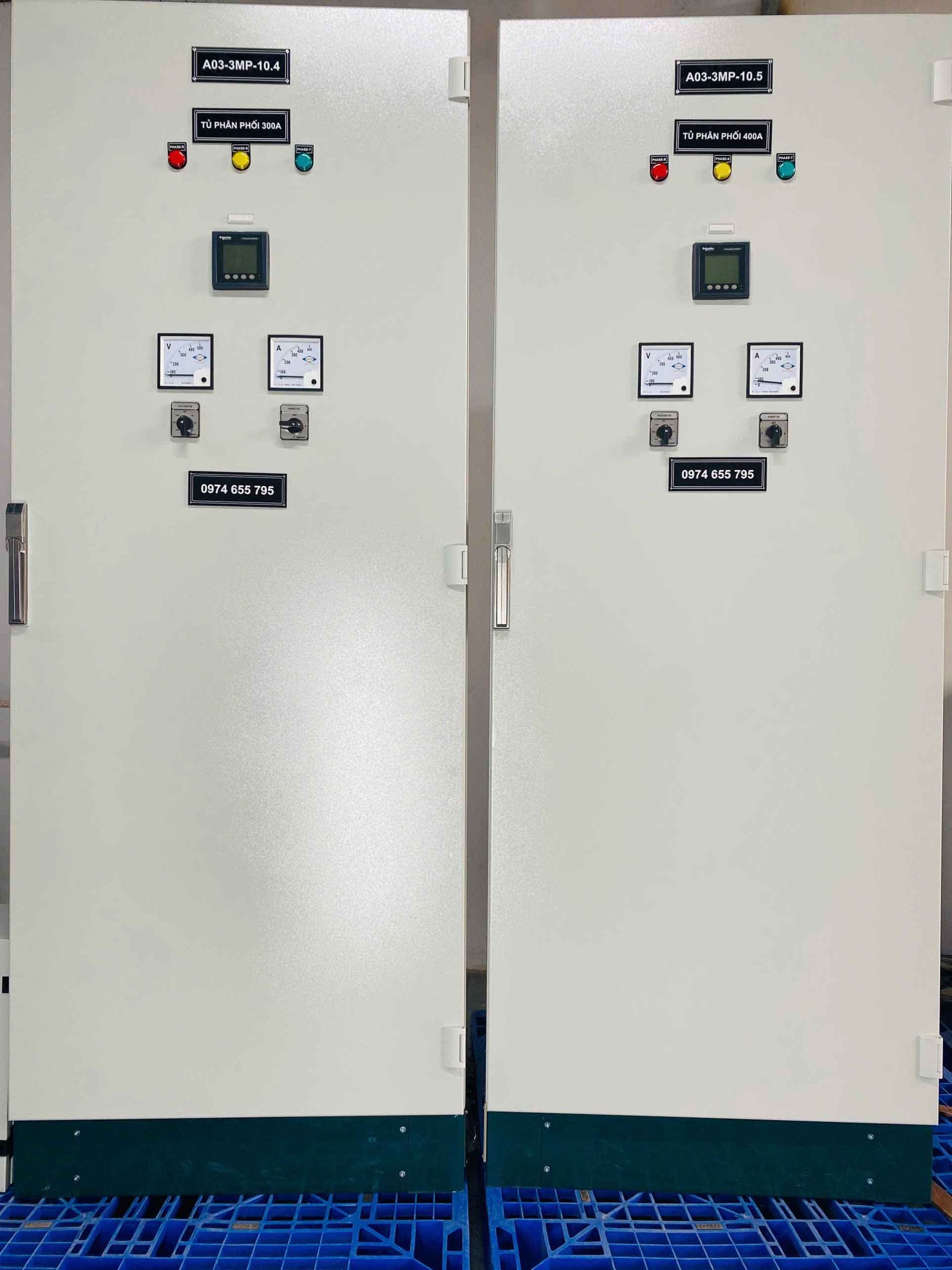 Tủ phân phối 400A 3 pha schneider mặt cánh ngoài