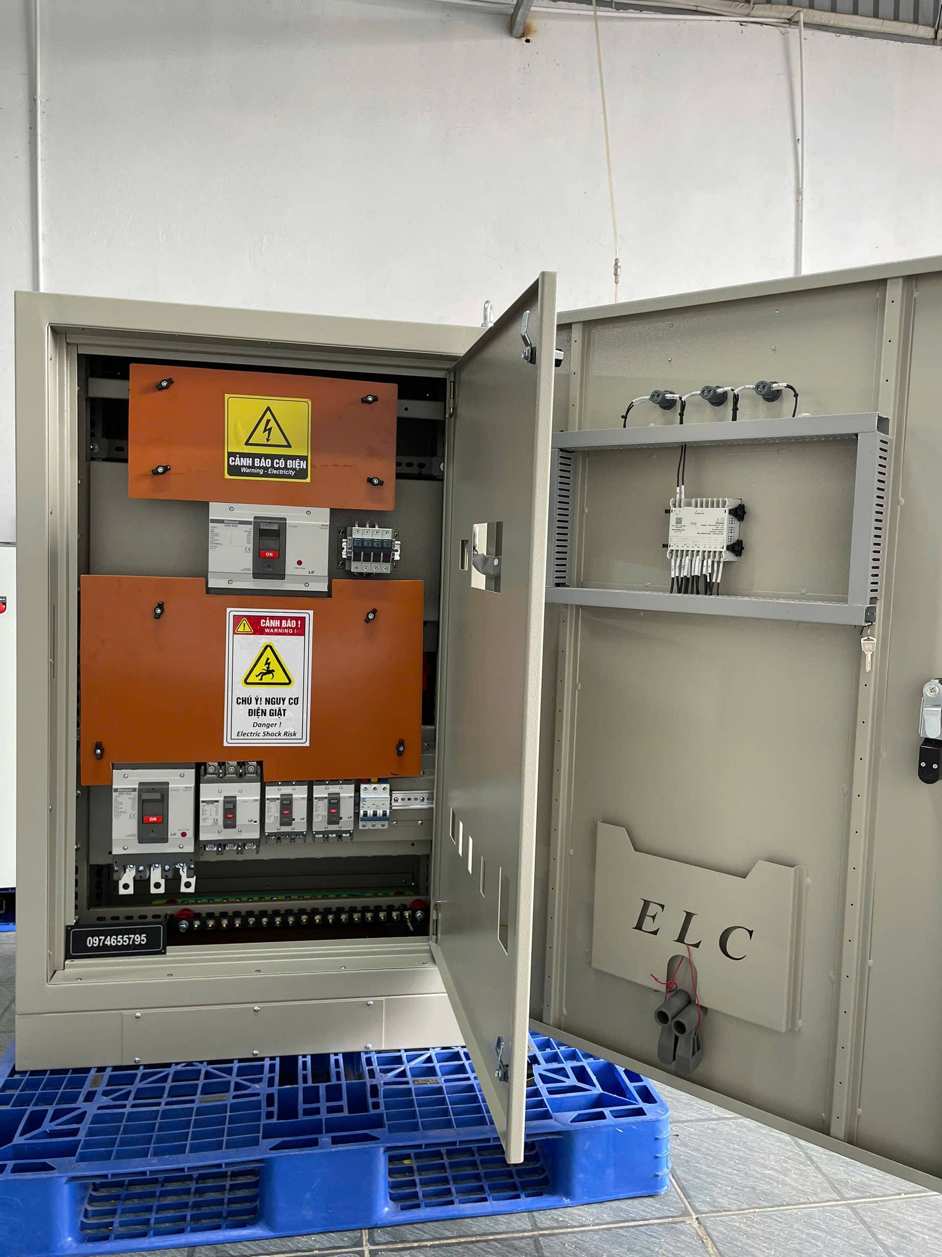 Vỏ tủ điện 1500x800 2 lớp cánh cánh ngoài giá 4,900,000 VNĐ Vỏ tủ điện 1500x800 2 lớp cánh cánh ngoài giá 4,900,000 VNĐ