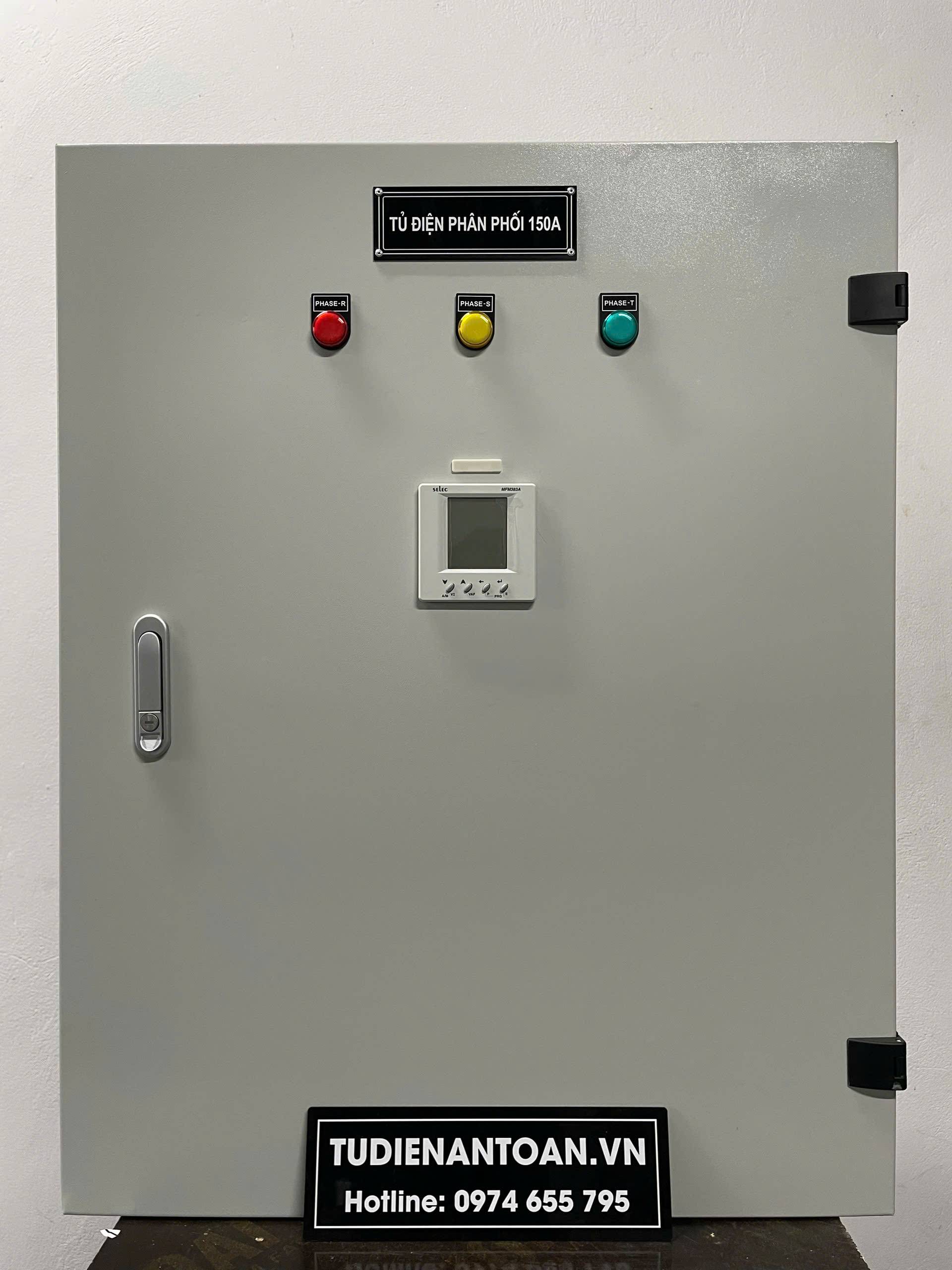 tủ điện phân phối 150A 3 pha 2 lớp cánh có đồng hồ đa năng H900xW700xD300 mm x1.5mm